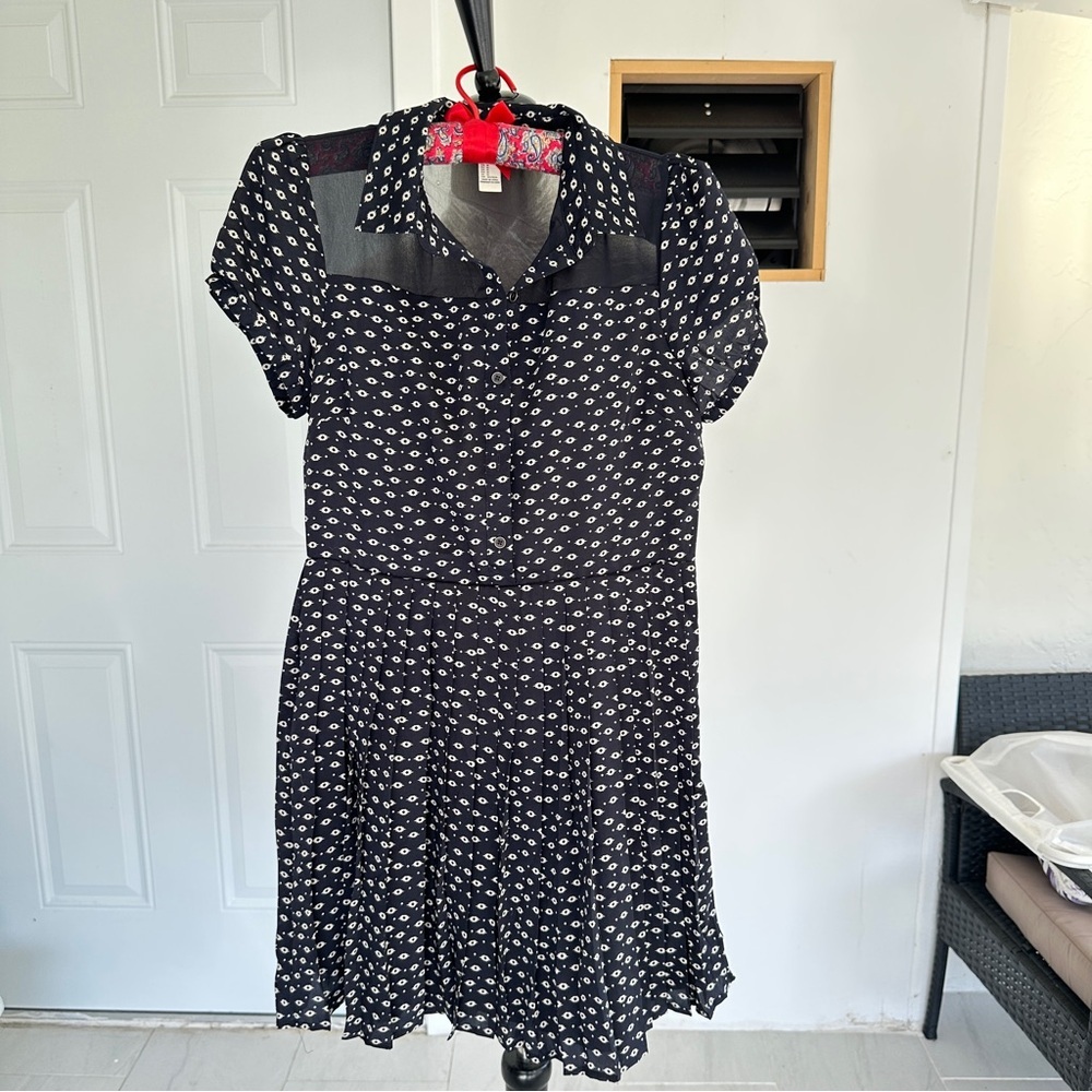 Forever 21 dark blue and White Floral Midi Dress